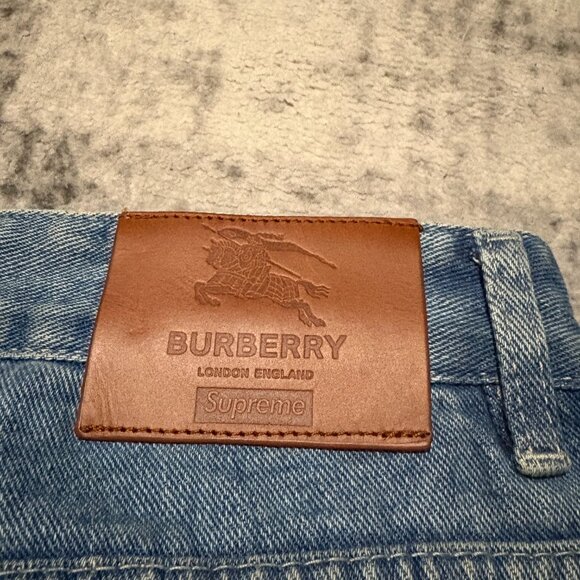Supreme x Burberry Jeans – Size 34 - Picture 5 of 6